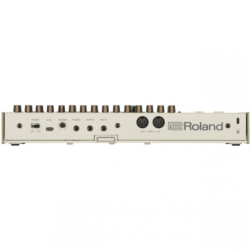 Roland TR-09