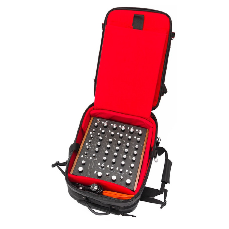 Magma Riot Carry-On Trolley