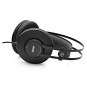 AKG K52