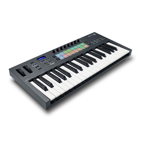 Teclado MIDI 25/37 Teclas  Novation FLkey 37 angle2