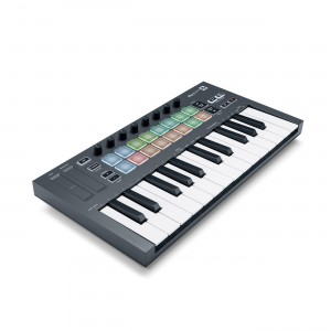 Teclado MIDI 25/37 Teclas  Novation FLkey Mini angle 2