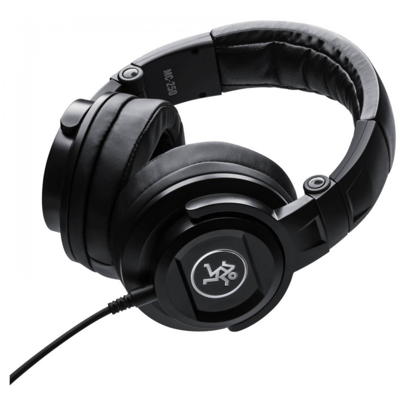 Mackie MC-250