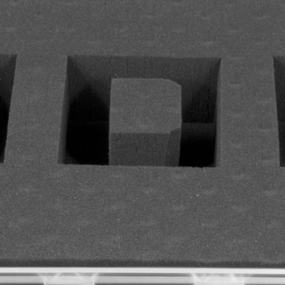 UDG Ultimate Pick Foam Flight Case Multi Format S Silver